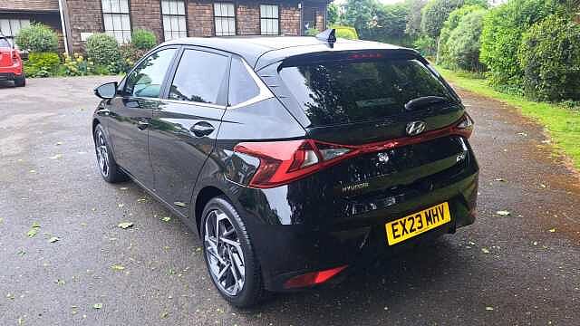 Hyundai I20 1.0 T-GDi MHEV Premium Hatchback 5dr Petrol Hybrid DCT Euro 6 (s/s) (100 ps) Black