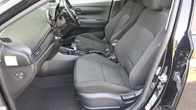 Hyundai BAYON 1.0 T-GDi MHEV Premium SUV 5dr Petrol Hybrid DCT Euro 6 (s/s) (100 ps) Black