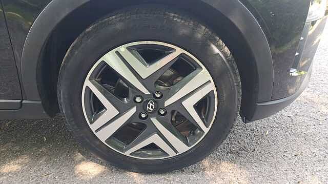 Hyundai BAYON 1.0 T-GDi MHEV Premium SUV 5dr Petrol Hybrid DCT Euro 6 (s/s) (100 ps) Black