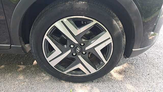 Hyundai BAYON 1.0 T-GDi MHEV Premium SUV 5dr Petrol Hybrid DCT Euro 6 (s/s) (100 ps) Black