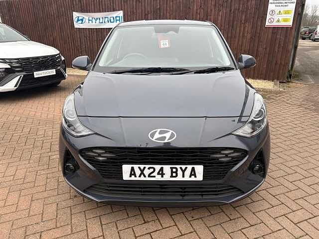Hyundai i10 1.2 Premium Hatchback 5dr Petrol Manual Euro 6 (s/s) (79 ps)