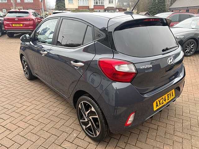 Hyundai i10 1.2 Premium Hatchback 5dr Petrol Manual Euro 6 (s/s) (79 ps)