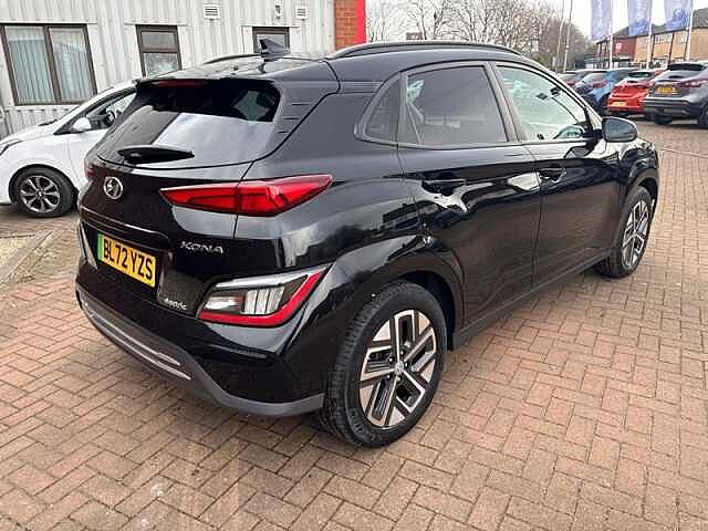 Hyundai KONA 64kWh Premium SUV 5dr Electric Auto (10.5kW Charger) (204 ps) Black