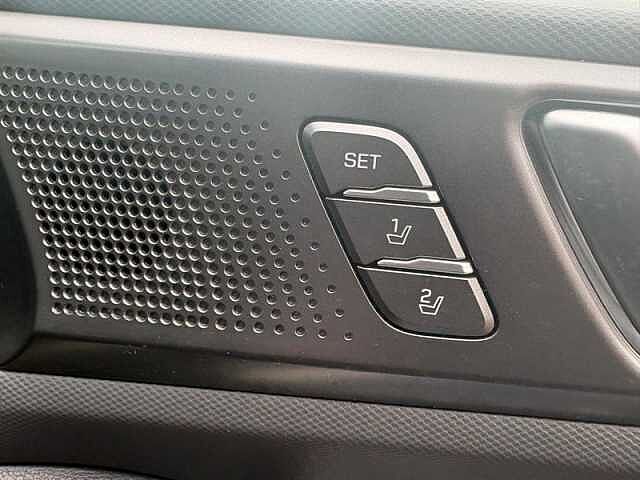 Hyundai IONIQ 1.6 h-GDi 8.9kWh Premium SE Hatchback 5dr Petrol Plug-in Hybrid DCT Euro 6 (s/s)