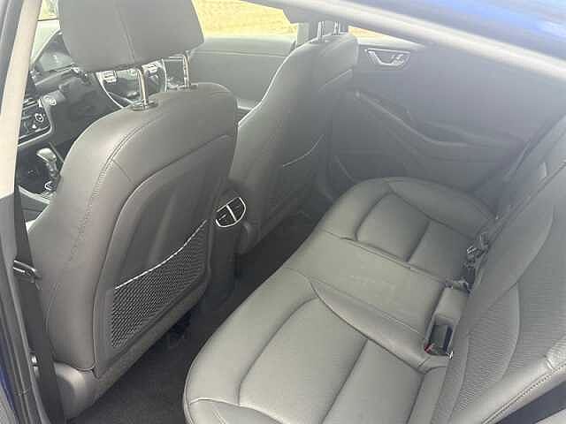 Hyundai IONIQ 1.6 h-GDi 8.9kWh Premium SE Hatchback 5dr Petrol Plug-in Hybrid DCT Euro 6 (s/s)