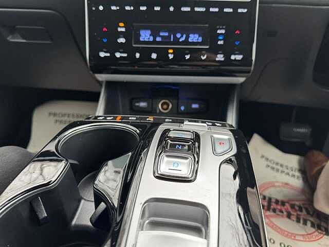 Hyundai TUCSON 1.6 h T-GDi Ultimate SUV 5dr Petrol Hybrid Auto Euro 6 (s/s) (230 ps) White