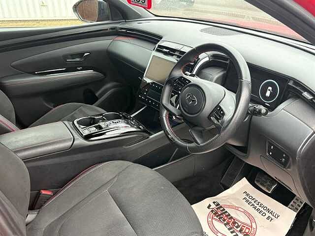 Hyundai TUCSON 1.6 T-GDi 13.8kWh N Line SUV 5dr Petrol Plug-in Hybrid Auto 4WD Euro 6 (s/s) (26 Red