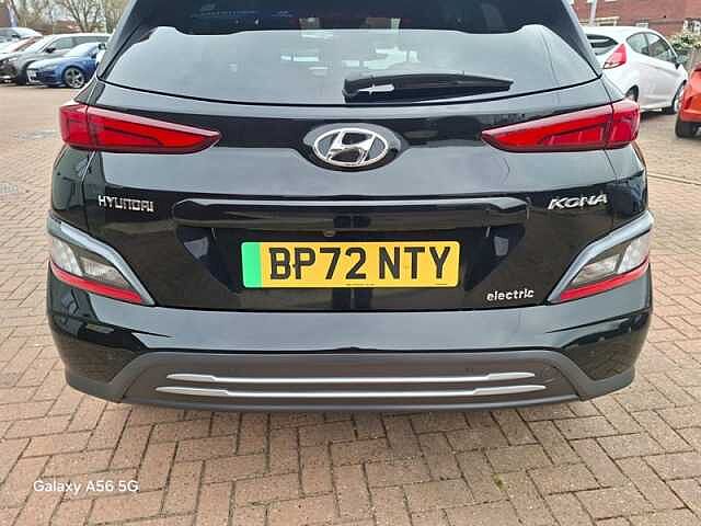 Hyundai KONA 64kWh Premium SUV 5dr Electric Auto (10.5kW Charger) (204 ps) Black