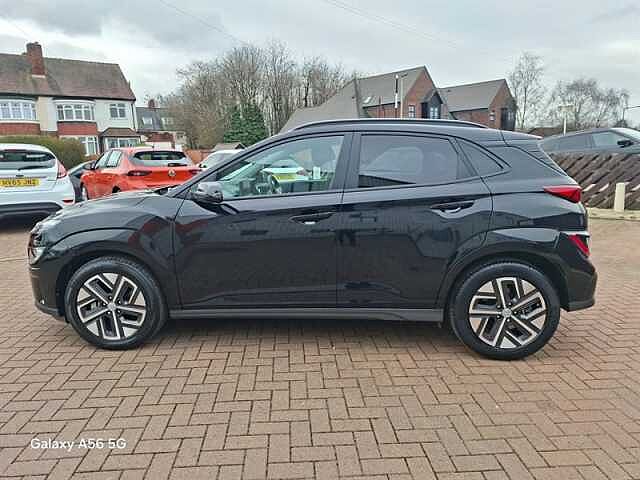 Hyundai KONA 64kWh Premium SUV 5dr Electric Auto (10.5kW Charger) (204 ps) Black