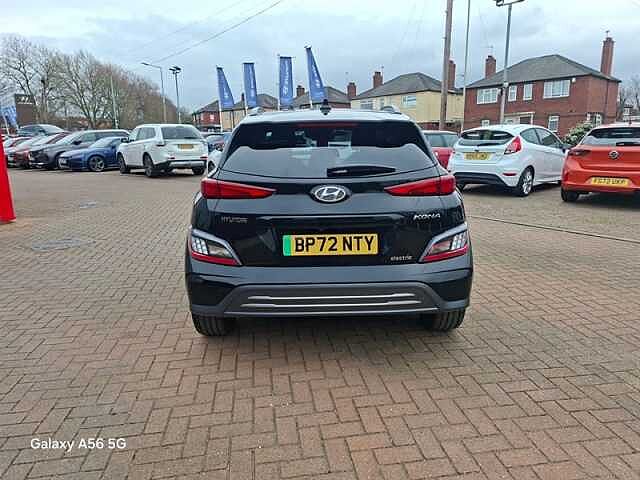 Hyundai KONA 64kWh Premium SUV 5dr Electric Auto (10.5kW Charger) (204 ps) Black