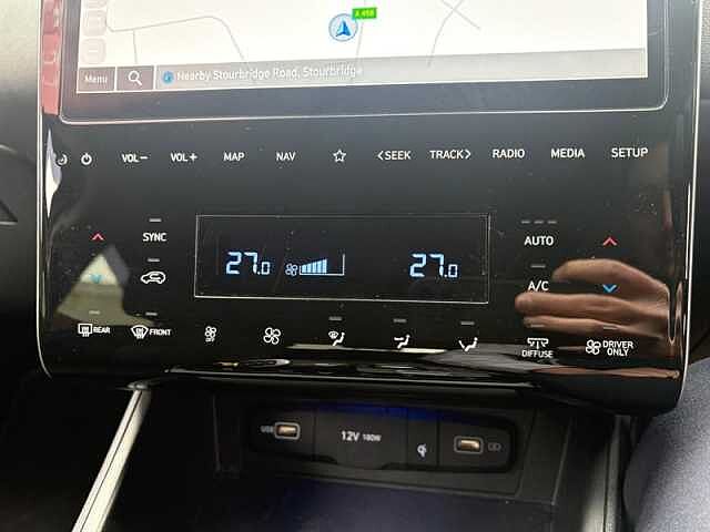 Hyundai TUCSON 1.6 h T-GDi Premium SUV 5dr Petrol Hybrid Auto Euro 6 (s/s) (230 ps) Red