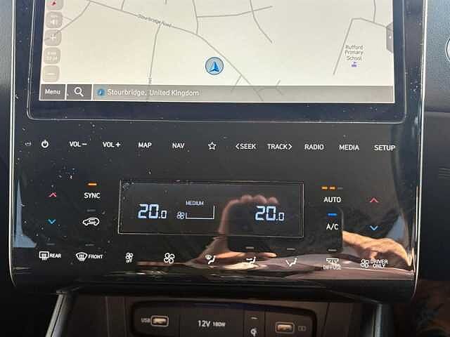 Hyundai TUCSON 1.6 h T-GDi Premium SUV 5dr Petrol Hybrid Auto Euro 6 (s/s) (230 ps)