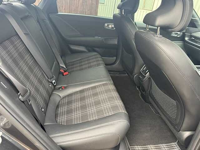 Hyundai IONIQ 6 77.4kWh First Edition Saloon 4dr Electric Auto AWD (325 ps) Grey