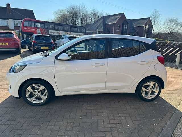 Hyundai I10 1.0 SE Connect Hatchback 5dr Petrol Manual Euro 6 (s/s) (67 ps) White
