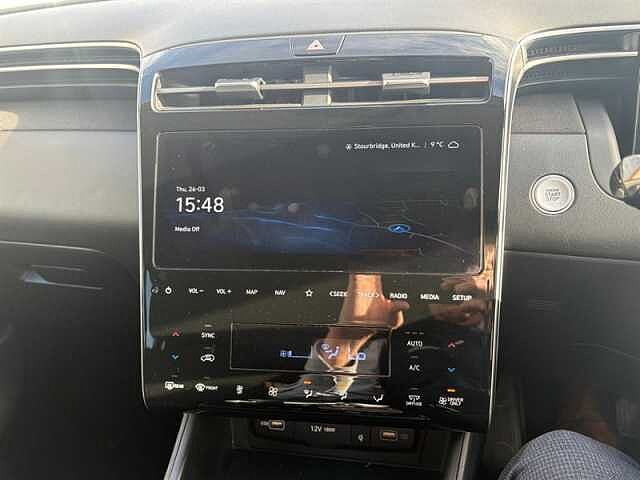 Hyundai TUCSON 1.6 h T-GDi Premium SUV 5dr Petrol Hybrid Auto Euro 6 (s/s) (230 ps) Silver