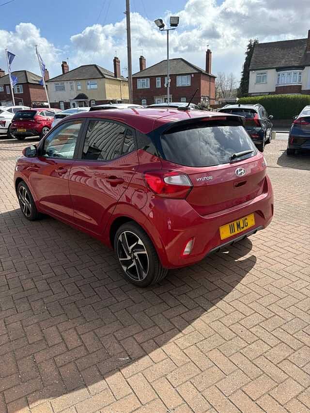 Hyundai I10 1.0 Premium Hatchback 5dr Petrol Manual Euro 6 (s/s) (67 ps) Red