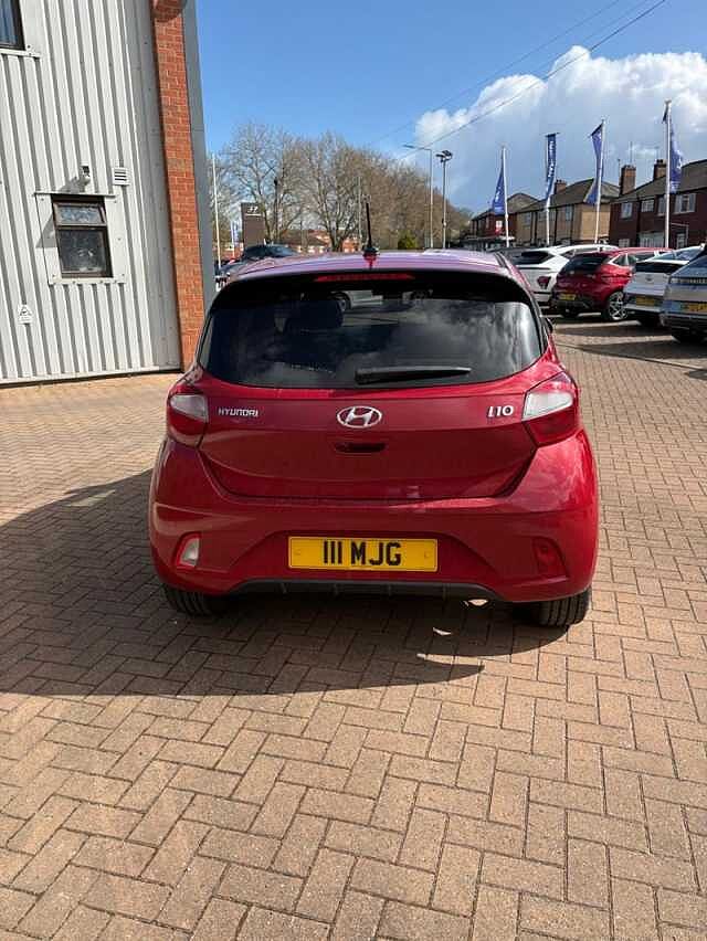 Hyundai I10 1.0 Premium Hatchback 5dr Petrol Manual Euro 6 (s/s) (67 ps) Red