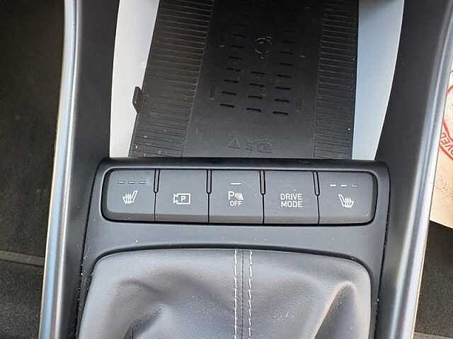 Hyundai BAYON 1.0 T-GDi MHEV Ultimate SUV 5dr Petrol Hybrid Manual Euro 6 (s/s) (120 ps) Silver