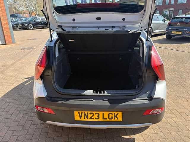 Hyundai BAYON 1.0 T-GDi MHEV Ultimate SUV 5dr Petrol Hybrid Manual Euro 6 (s/s) (120 ps) Silver