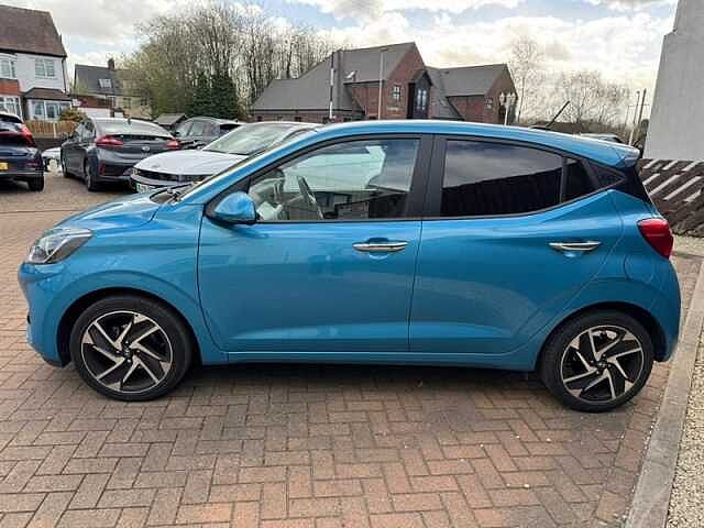 Hyundai I10 1.2 Premium Hatchback 5dr Petrol Auto Euro 6 (s/s) (84 ps) Blue
