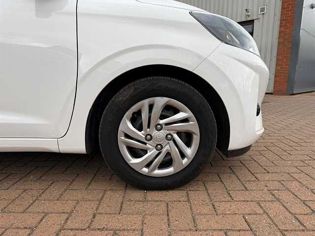 Hyundai I10 1.0 SE Hatchback 5dr Petrol Manual Euro 6 (s/s) (67 ps) White