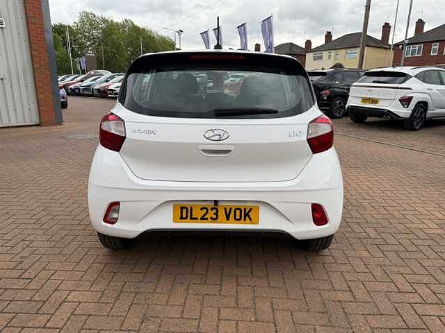 Hyundai I10 1.0 SE Hatchback 5dr Petrol Manual Euro 6 (s/s) (67 ps) White