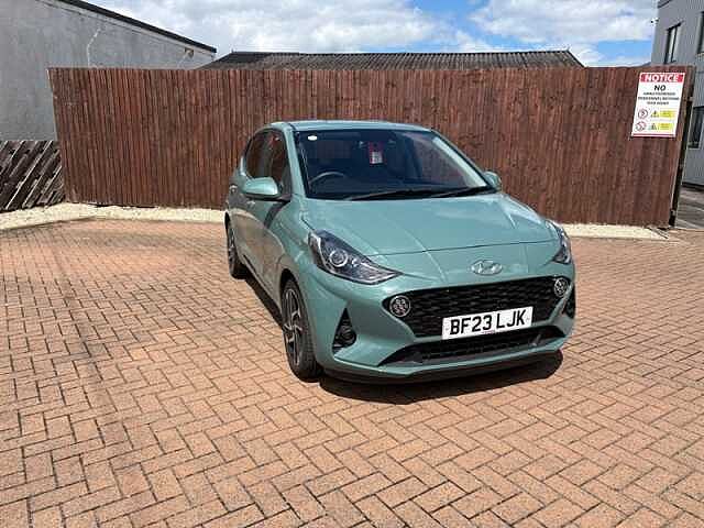 1.2 Premium Hatchback 5dr Petrol Manual Euro 6 (s/s) (84 ps)