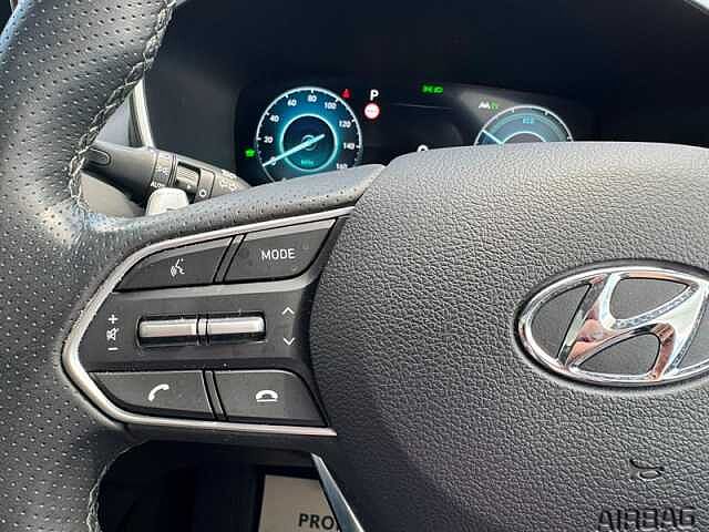 Hyundai SANTA FE 1.6 h T-GDi Ultimate SUV 5dr Petrol Hybrid Auto 4WD Euro 6 (s/s) (230 ps) Silver