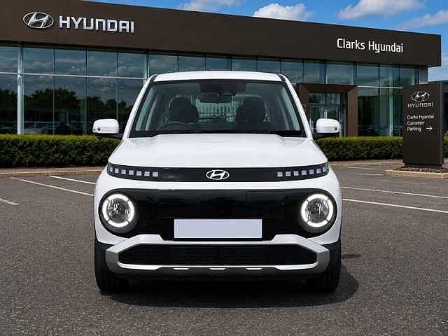 Hyundai INSTER Long Range 49kWh 01 Auto 5dr White